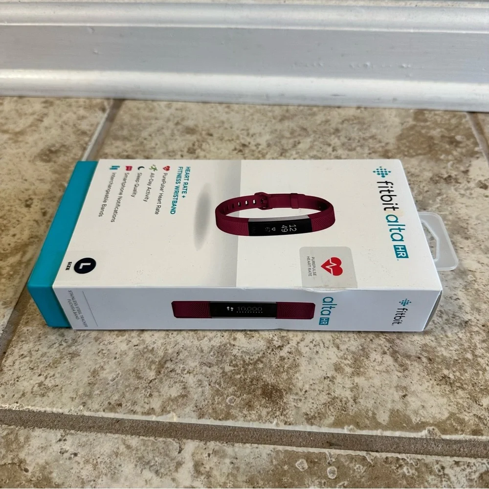 Fitbit Alta HR Size Large Fuchsia Band - Brand New in Box